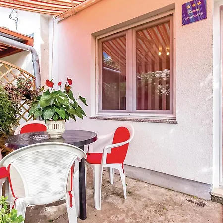 דירה Lovely In With Wifi Dobrinj