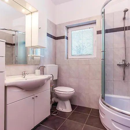 דירה Lovely In With Wifi